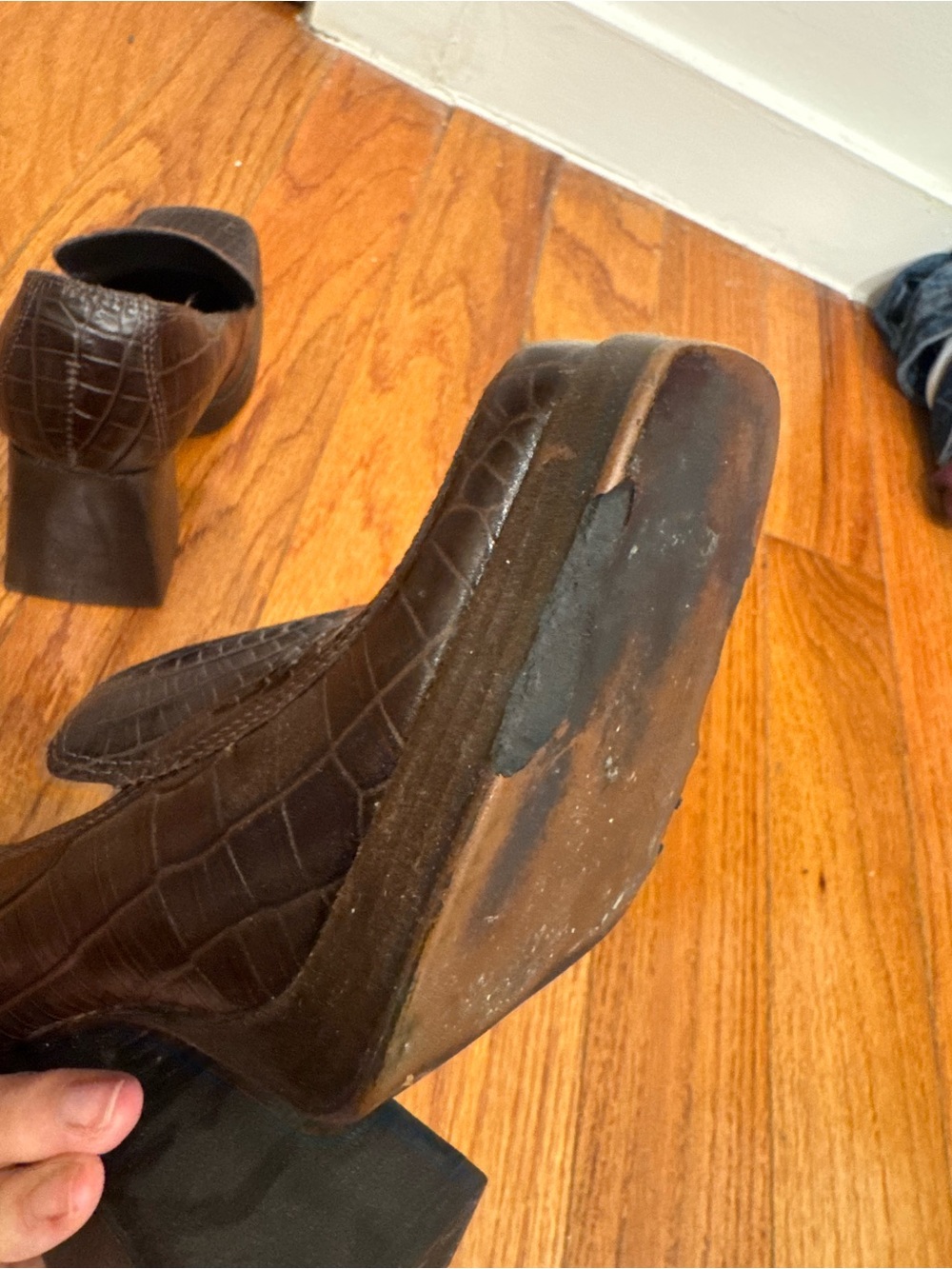 Vintage Steve Madden 90s Brown Platform Oxford Heels - Picture 7 of 9